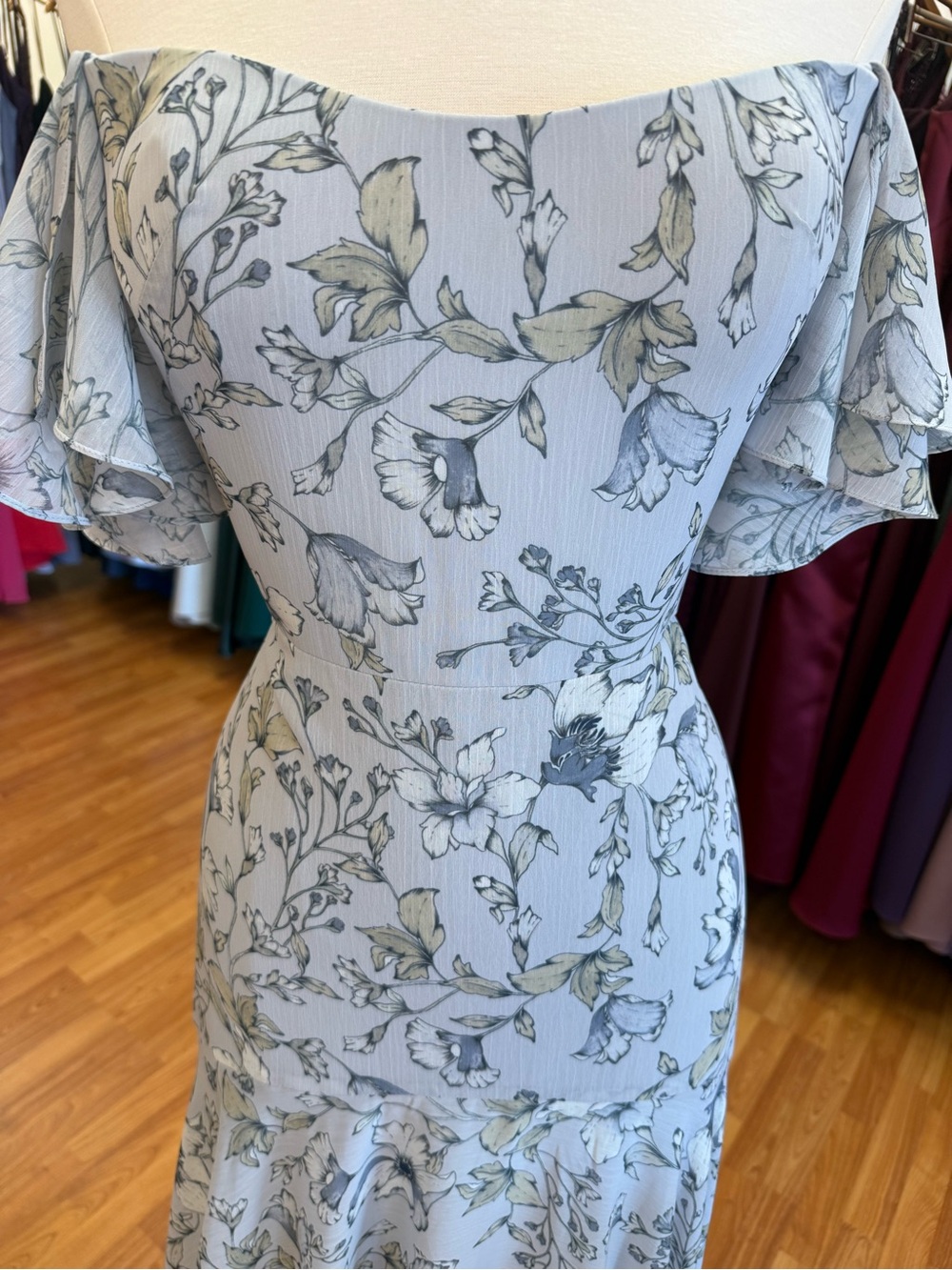Jenny Yoo Belen in Whisper Blue Sagar Print - Picture 4 of 4